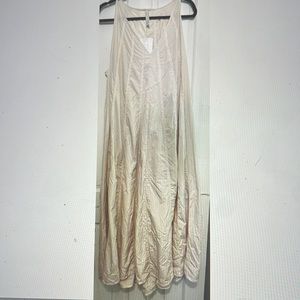 Athleta Canopy Parachute Dress in blush beautiful flowy